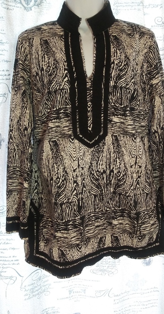 Dana buchman black and white blouse